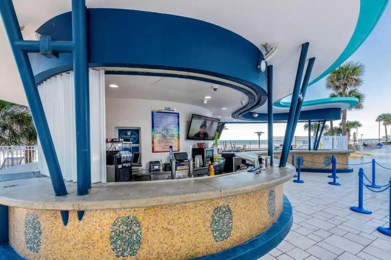 Apartment Vacation In Comfort And Luxury - 3 Bedroom Direct Oceanfront - Wyndham Ocean Walk Resort 2425 Daytona Beach