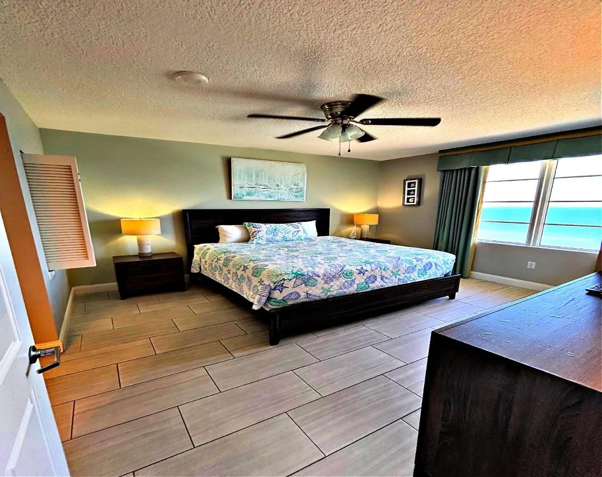 Vacation In Comfort And Luxury - 3 Bedroom Direct Oceanfront - Wyndham Ocean Walk Resort 2425 Daytona Beach Apartment