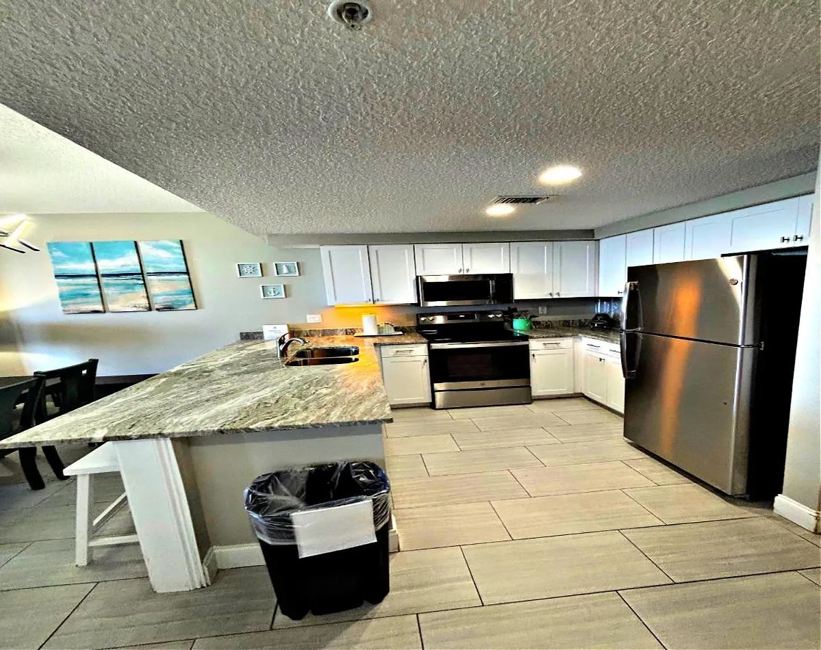 Vacation In Comfort And Luxury - 3 Bedroom Direct Oceanfront - Wyndham Ocean Walk Resort 2425 Daytona Beach 0*,  United States