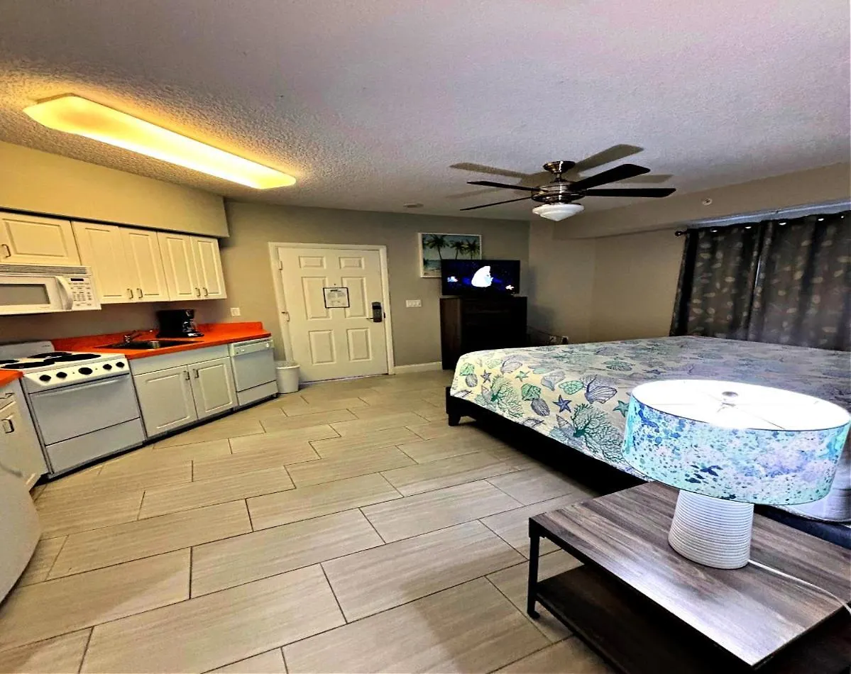 Apartment Vacation In Comfort And Luxury - 3 Bedroom Direct Oceanfront - Wyndham Ocean Walk Resort 2425 Daytona Beach United States