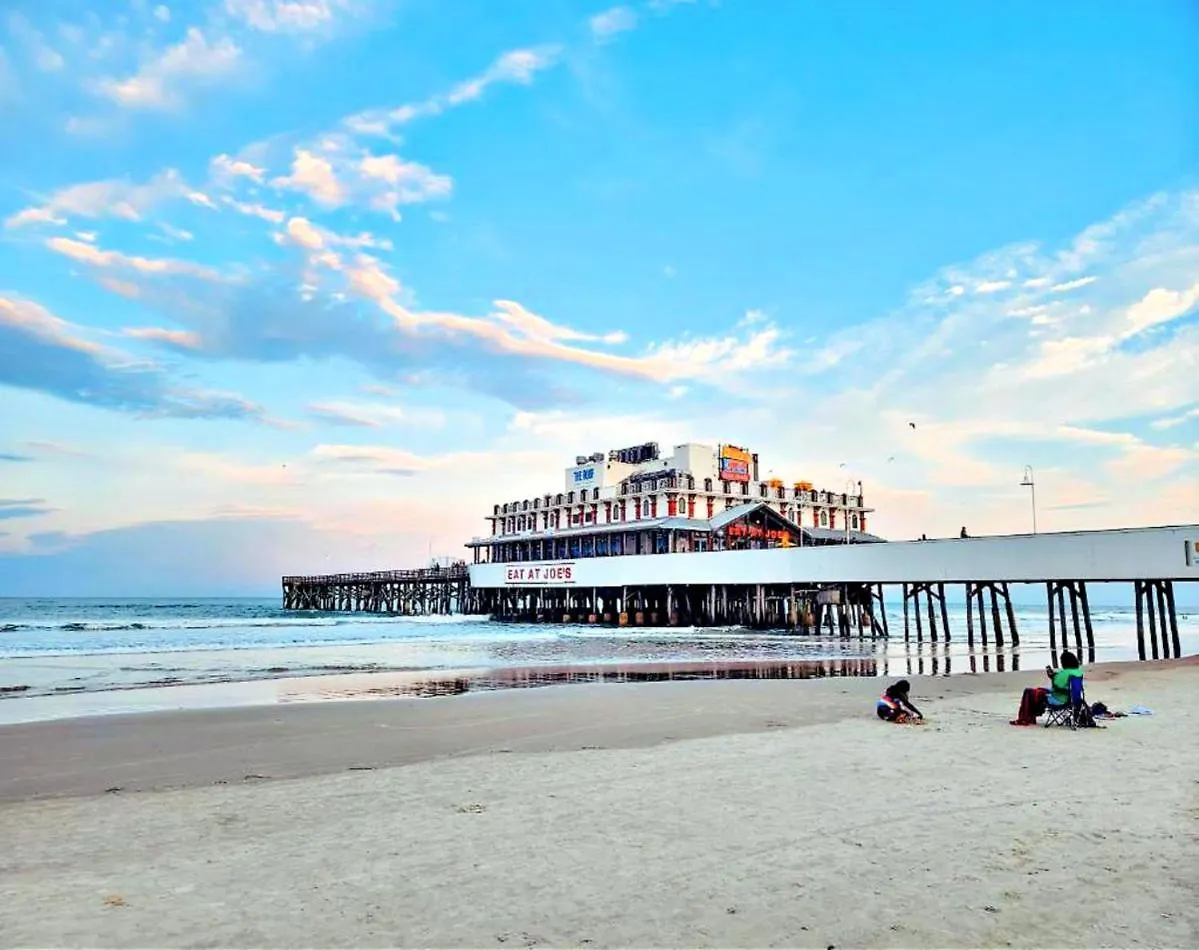 Vacation In Comfort And Luxury - 3 Bedroom Direct Oceanfront - Wyndham Ocean Walk Resort 2425 Daytona Beach 0*,